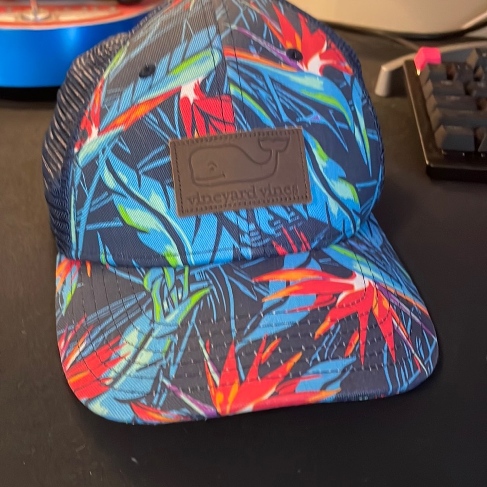 Vineyard vines hat